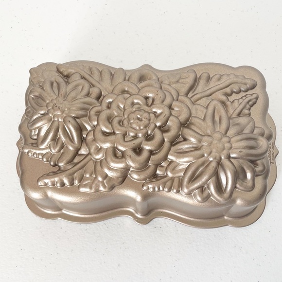 Nordic Ware Kitchen Nordic Ware Wildflower Loaf Pan Poshmark